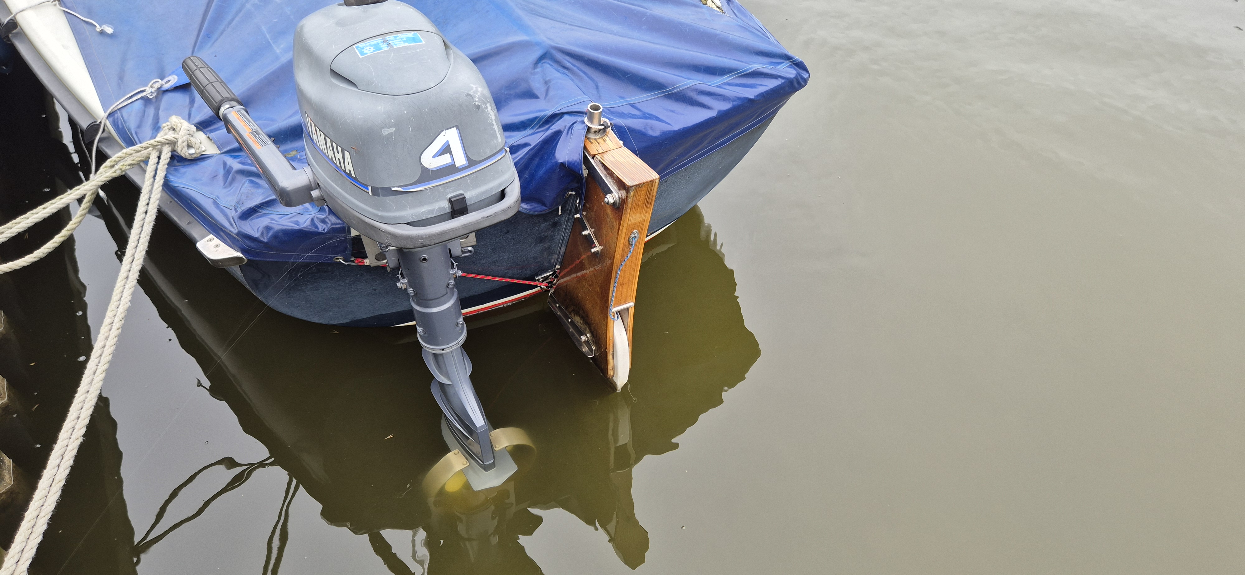 elastiek bevestiging achter